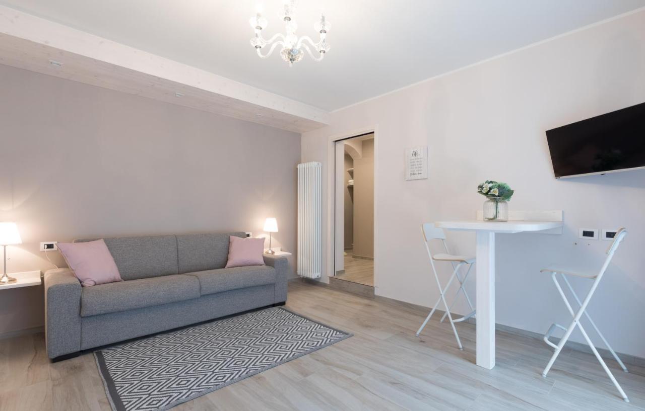 Residenza Conca Verde B&B Il Monolocale Rogolo Ngoại thất bức ảnh